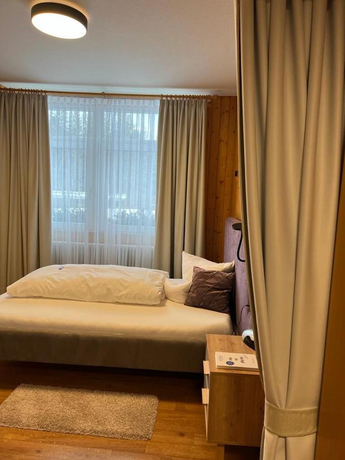 Hotel Schwarzwaldhof Hinterzarten Bagian luar foto