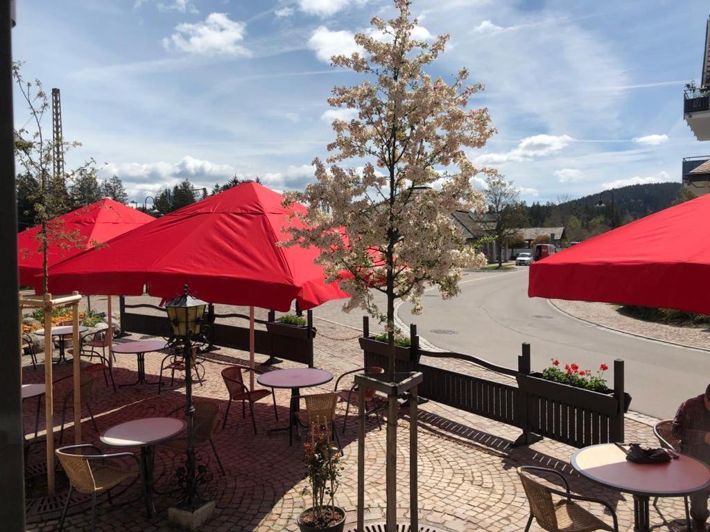 Hotel Schwarzwaldhof Hinterzarten Bagian luar foto