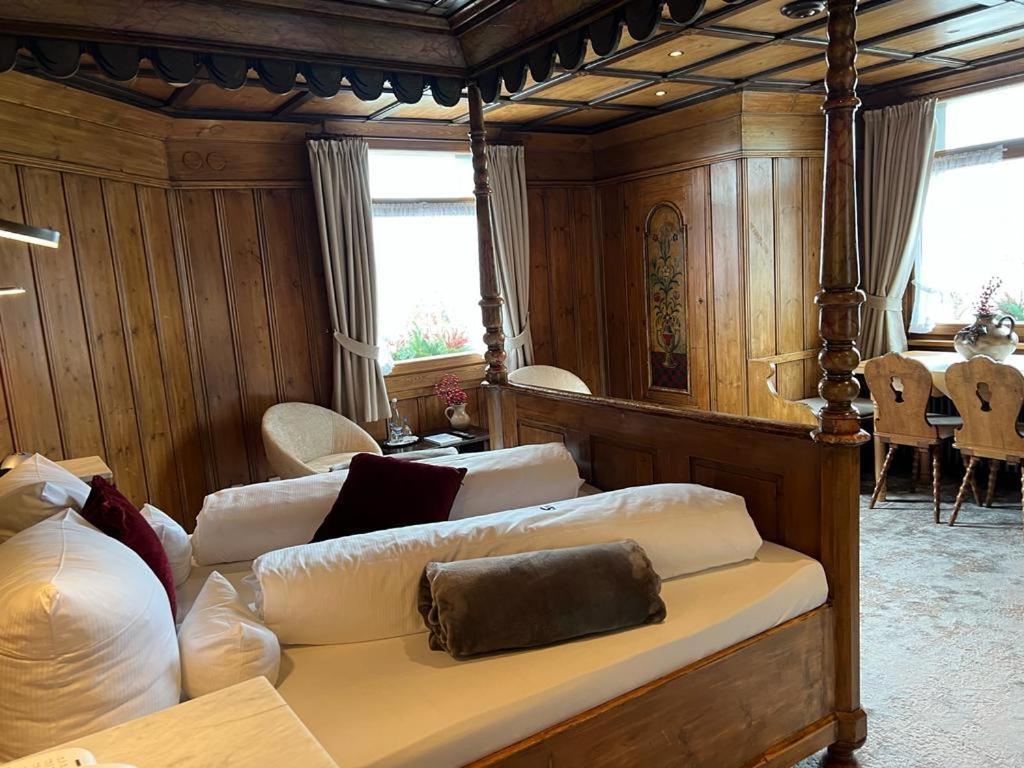 Hotel Schwarzwaldhof Hinterzarten Bagian luar foto