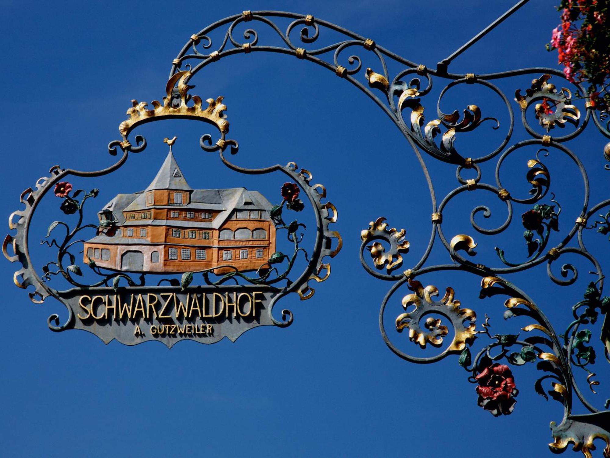 Hotel Schwarzwaldhof Hinterzarten Bagian luar foto